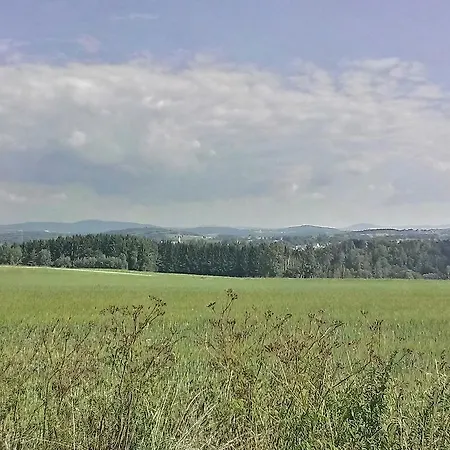 Karola *